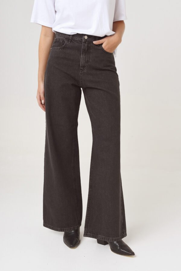 Wide Lina