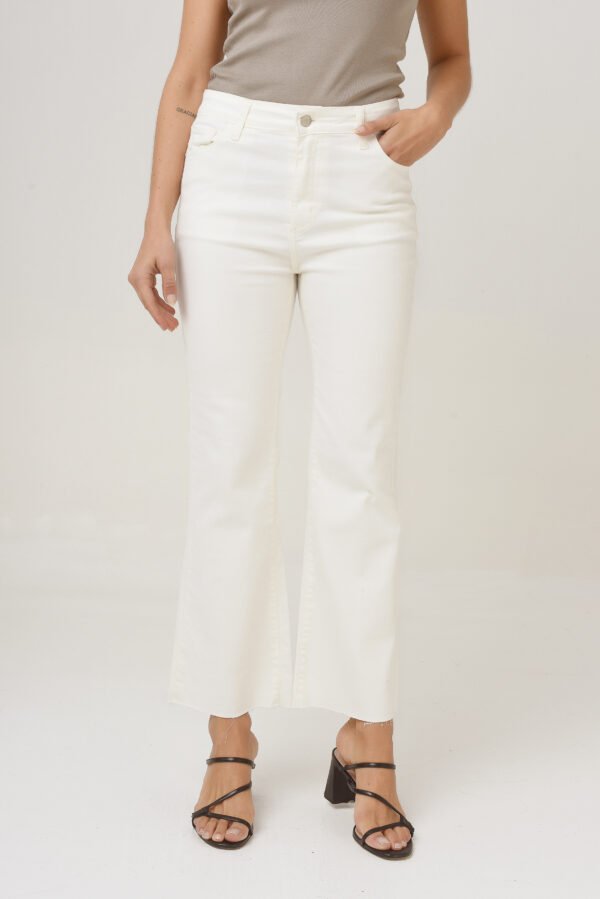 Crop Off White